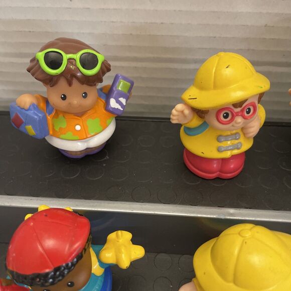 Vintage Fisher Price Little People Early 2000's Mixed Figures Lot Of 11 - Picture 4 of 13